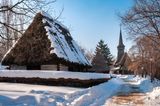 Schneebedecktes Dorfmuseum von Bukarest
