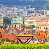 Restaurant mit Blick auf Prag