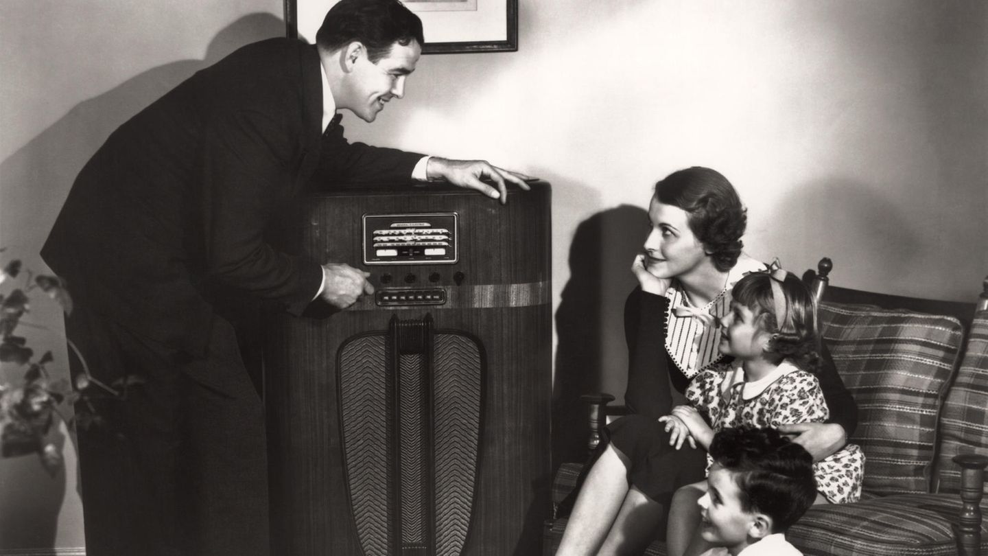 Physik im Alltag: Warum kann ein Radio Daten empfangen?