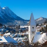 Blick auf Bad Aussee im Winter