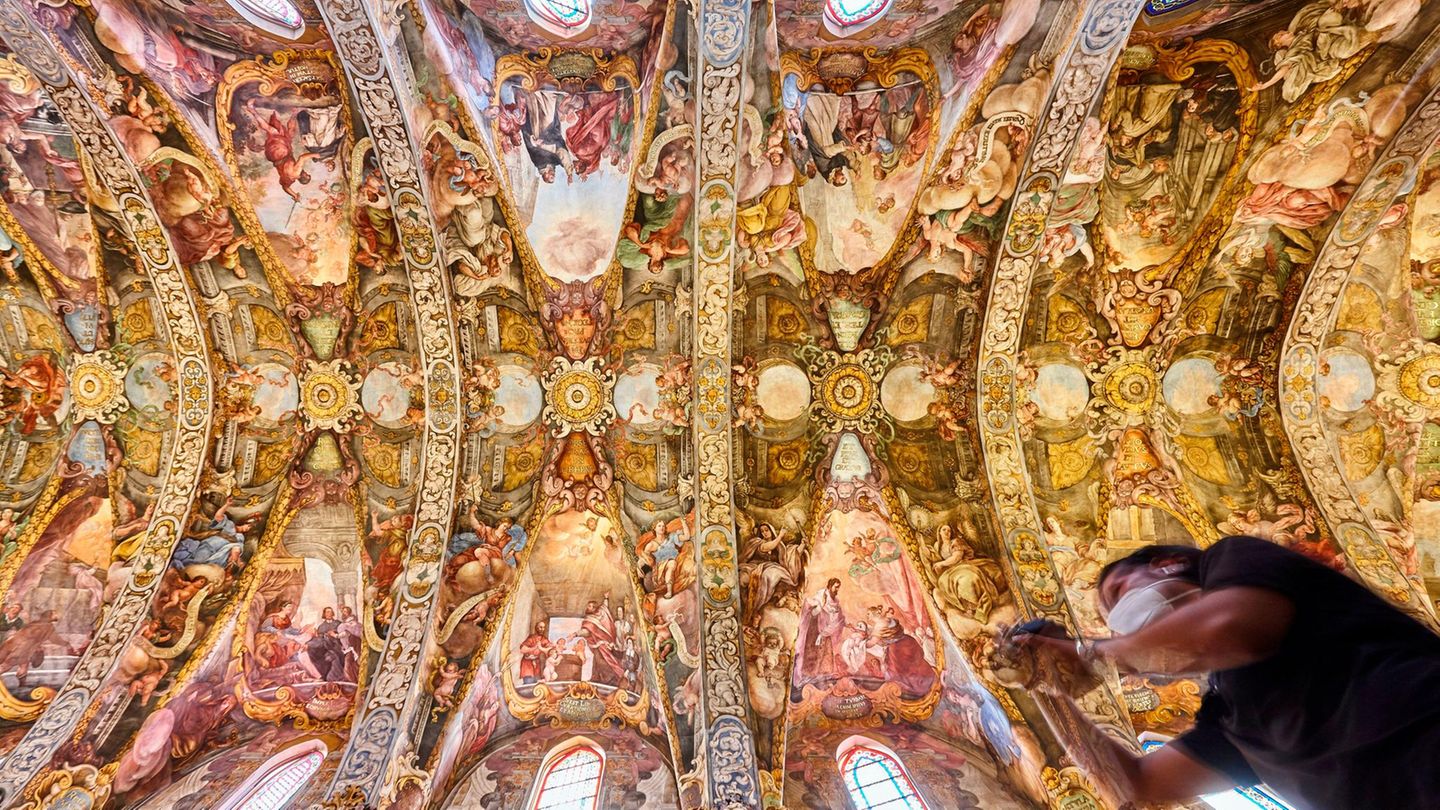 Kirche von San Nicolás de Bari und San Pedro Mártir