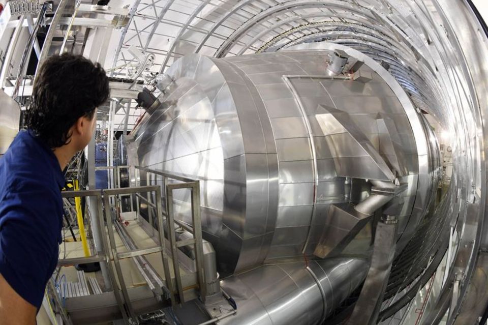 Karlsruher Tritium Neutrino Experiment