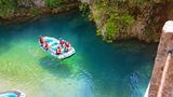 Rafting auf einem Fluss im Vikos-Aoos Nationalpark