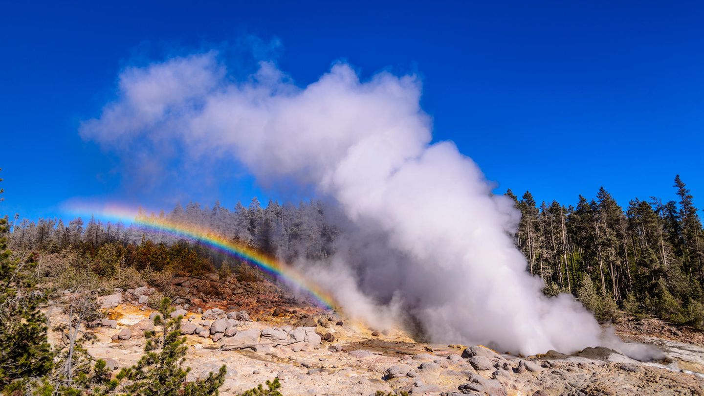 Norris Geyser Basin Norris Geyser Basin
