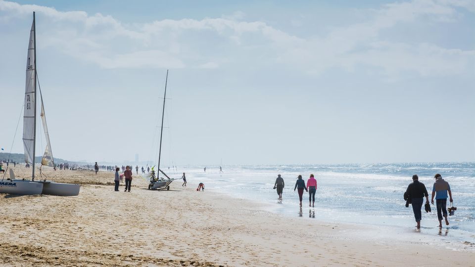 Strand von De Haan an der Nordsee Strand von De Haan an der Nordsee