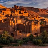 Sonnenaufgang über dem Berbersitz Aït-Ben-Haddou in Marokko