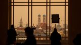 München: Über der Innenstadt zieht schlechtes Wetter mit Sahara-Staub auf