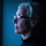 Elena Hansteensen bezog vor 13 Jahren das verlassene Haus des Leuchtturmwärters, als einzige Dauerbewohnerin der Insel