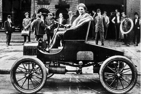 Zweimal scheitert Henry Ford mit Autofabriken, bevor der Erfolg 1908 kommt: mit dem so robusten wie erschwinglichen Modell T