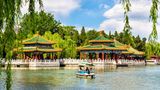 Boot auf dem See im Beihai Park in Peking