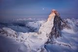 Das Matterhorn im Morgengrauen. Aufgenommen wurde das Bild 1993.  Seit fast 40 Jahren dreht sich bei dem Fotografen James Balog alles um das wichtigste Thema unserer Zeit: die Veränderung der Natur durch den Menschen.