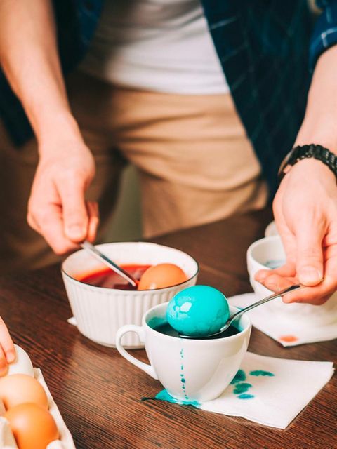 Von klein auf wachsen wir mit wiederkehrenden Ereignissen – etwa Ostertraditionen – auf, die wie Wegmarken den Pfad unseres Lebens vorzeichnen