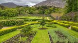 Garten von Kylemore Abbey im Frühling