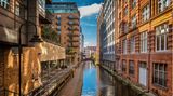 Innenstadt von Manchester, ein Mix aus moernen und alten Bauten