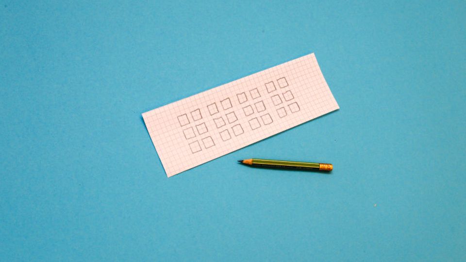 Anleitung: Bastelt euch ein Shirt in Brailleschrift!