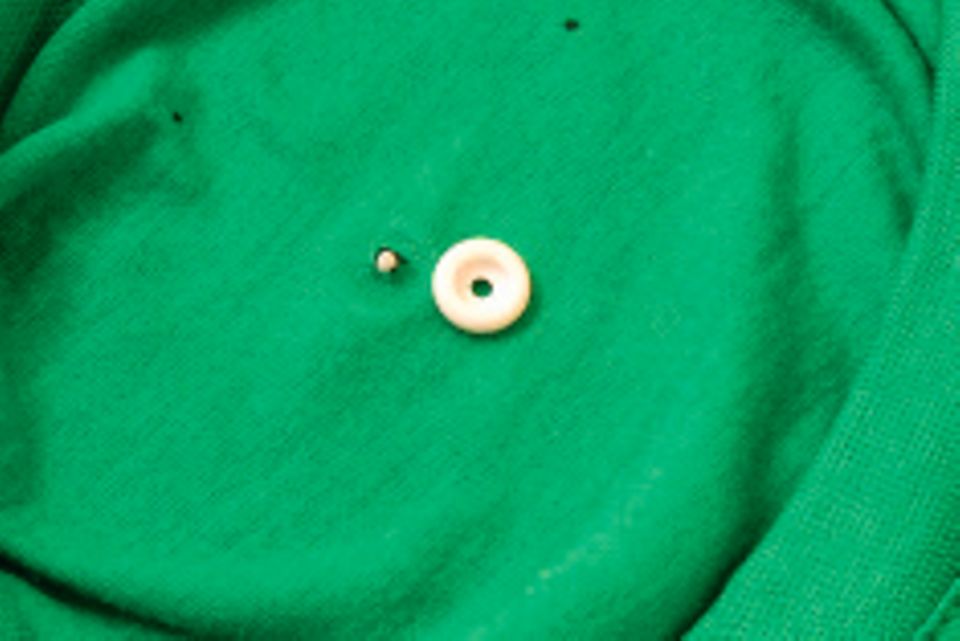 Anleitung: Bastelt euch ein Shirt in Brailleschrift! Anleitung: Bastelt euch ein Shirt in Brailleschrift!