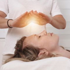 Pseudomedizin: Hokuspokus mit Quanten: Wie Esoteriker die Physik missbrauchen