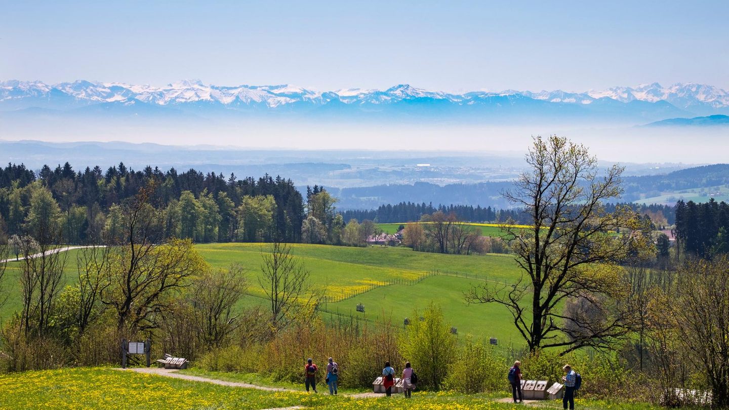 Mit dem Bus ins Deggenhauser Tal und wandern https://www.deggenhausertal.de/de/freizeit-tourismus/deggenhausertal-erleben/wanderwege/premiumwanderweg