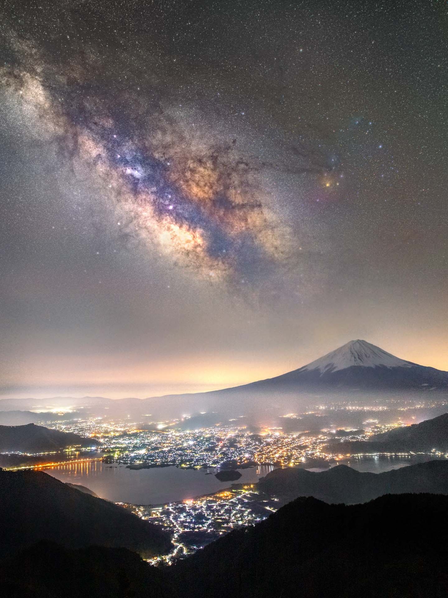 “MT. FUJI AND THE MILKY WAY OVER LAKE KAWAGUCHI” – TAKEMOCHI YUKI
