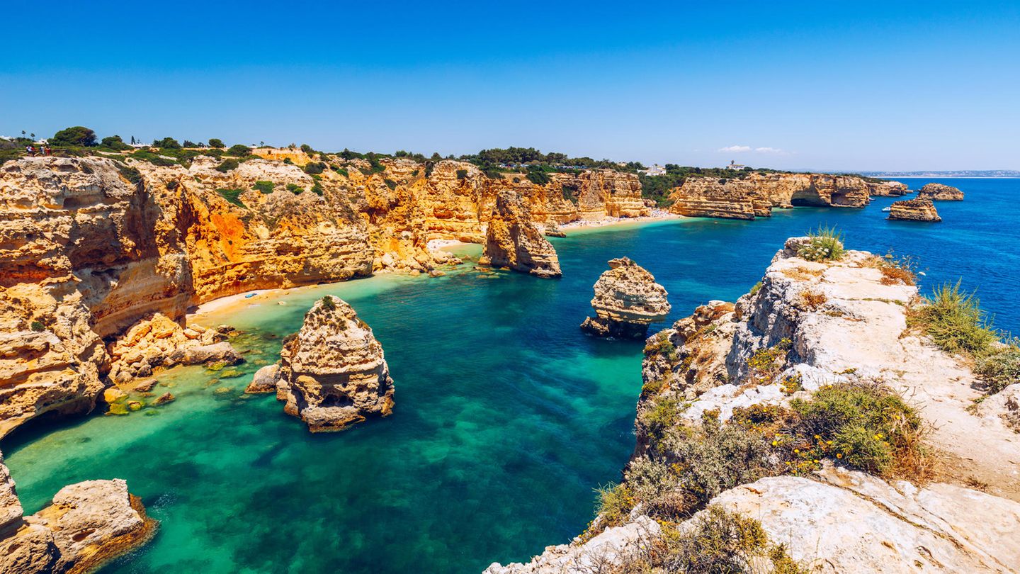 Blick auf Praia da Marinha