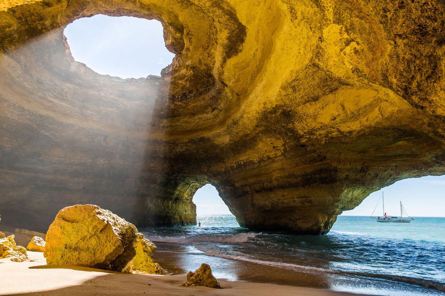 Strand von Weltrang und die Höhle von Benagil Benagil Höhle