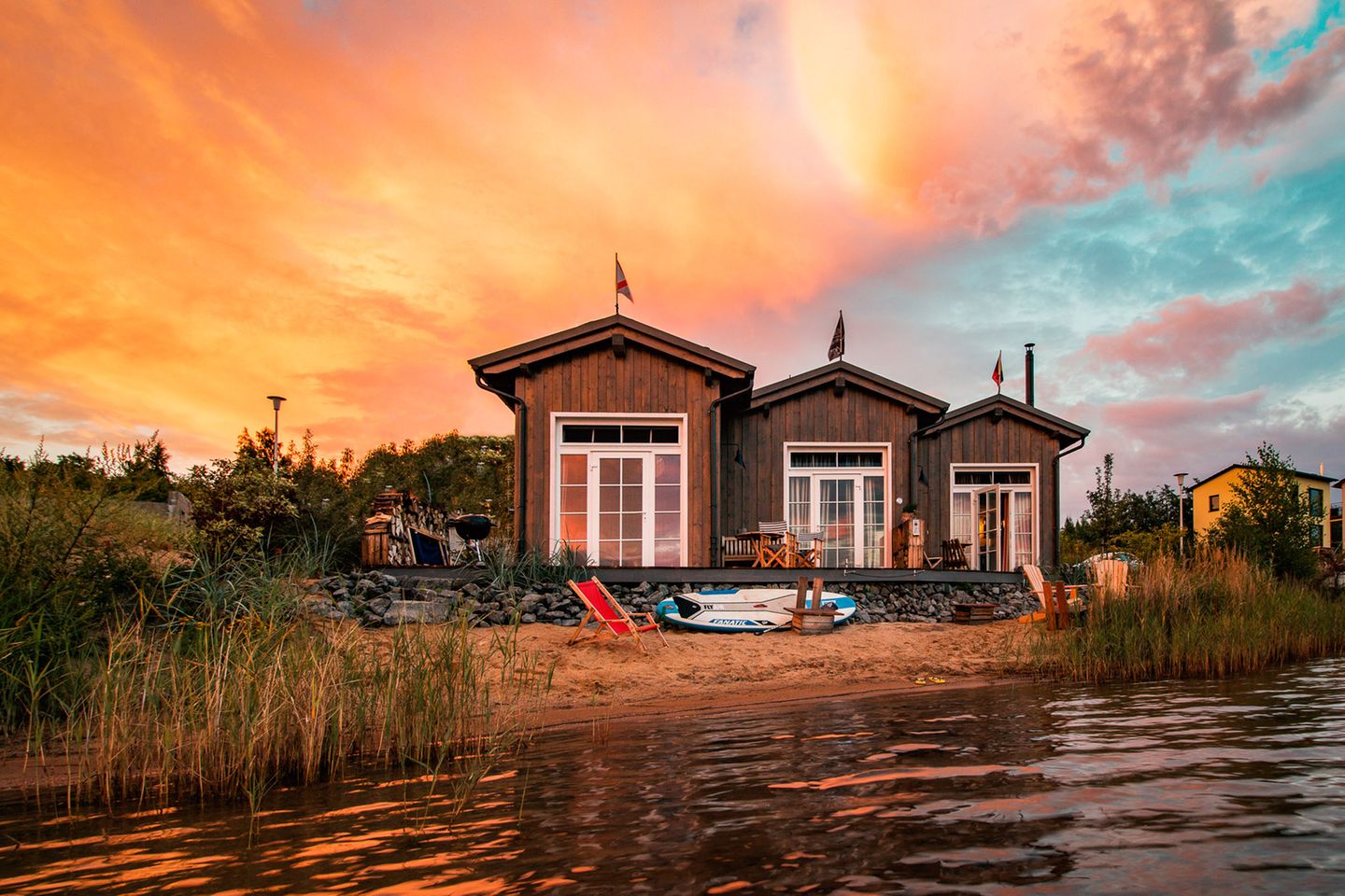 Tiny House am Hainer See https://www.airbnb.de/rooms/19136005?federated_search_id=c0f4ccdd-53f7-481e-b05d-144c7bcd5c6a&source_impression_id=p3_1644319480_9NRva%2FNwWRGZtVhP