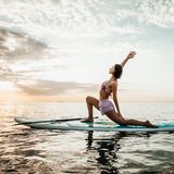 Yoga auf dem SUP-Board