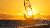 Windsurfen auf dem Wasser