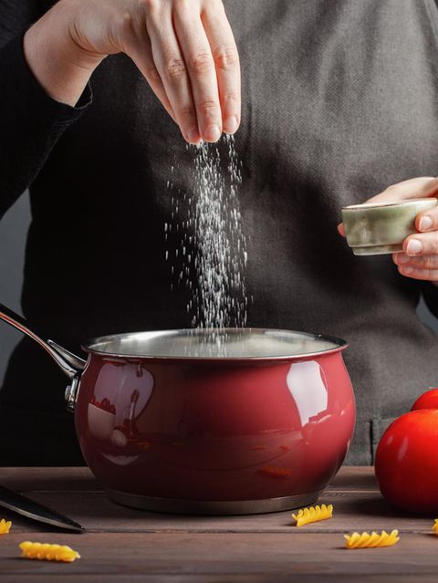 Kochschule: Besser essen: Tipps für den perfekten Einsatz von Salz, Fett, Säure und Hitze