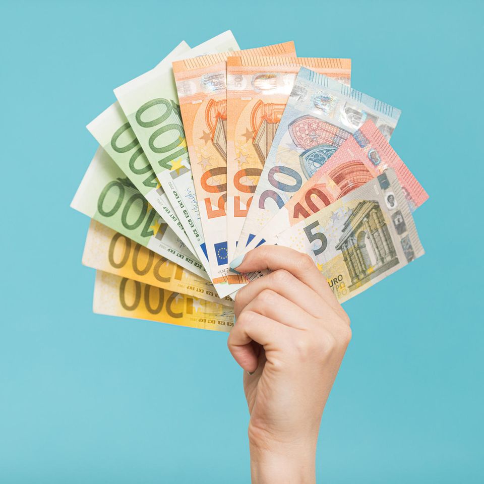Bemerkt der Arbeitnehmer oder die Arbeitnehmerin den Fehler und meldet ihn nicht, verletzt er oder sie die Treuepflicht.