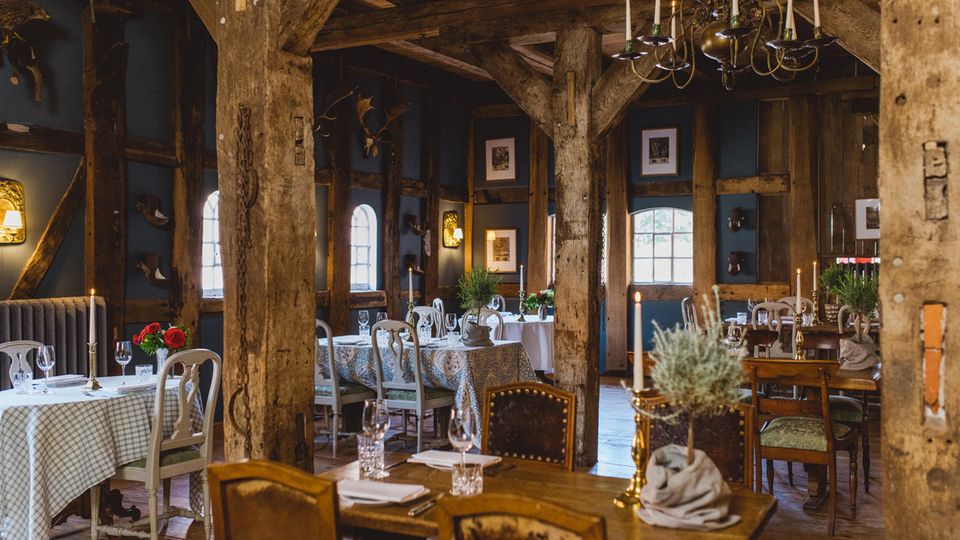 Festlich gedeckte Tische im Restaurant auf dem Landgut Gut Damp Festlich gedeckte Tische im Restaurant auf dem Landgut Gut Damp