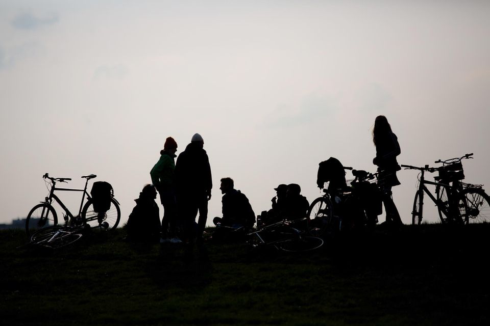 Wie denken Jugendliche und junge Erwachsene in Europa über ihr Leben in der Dauer-Krise? Antworten gibt die Tui-Jugendstudie