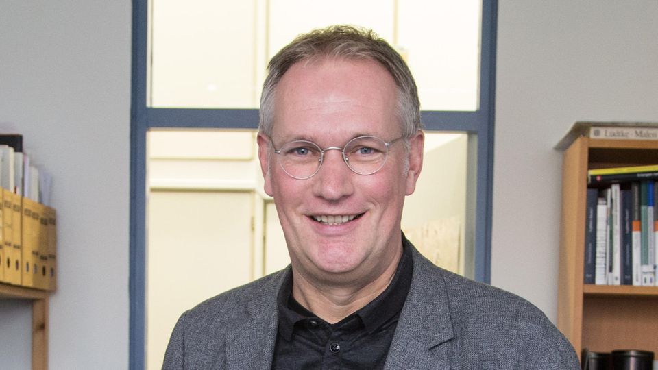 Christian Schicha ist Professor für Medienethik und lehrt an der Friedrich-Alexander Universität Erlangen-Nürnberg