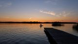 Ein Paddler auf einem See in der Uckermark
