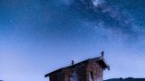 Der Mount Kosciuszko ist mit 2228 Metern der höchste Berg Australiens. Durch die lichtarme Umgebung ist es der perfekte Ort, um die Milchstraße zu fotografieren. Ein Gewinnerbild in der Kategorie "The Night Sky" von Josselin Cornou