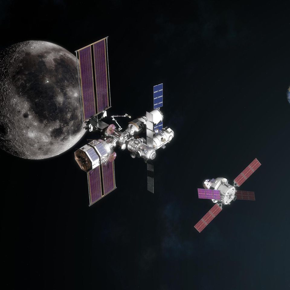 Die Nasa hat das Raumfahrzeug "Orion" (rechts) entwickelt. Langfristig soll es Menschen zu einer geplanten Raumstation am Mond (links) bringen