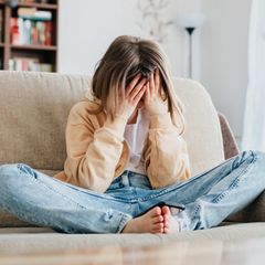 Schon Schulkinder klagen über Migräne und Kopfschmerz: Ist Stress schuld? 