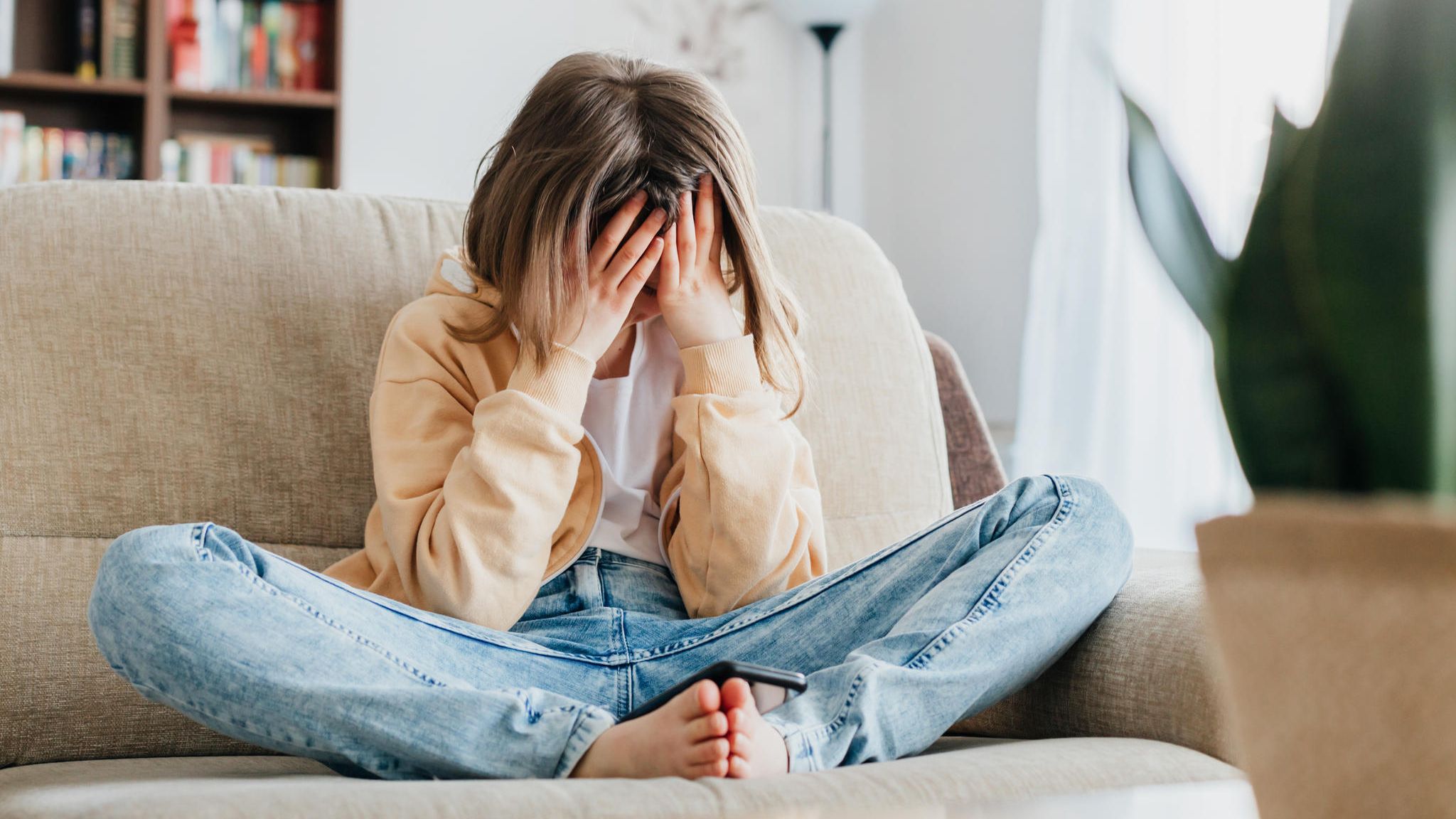 Schon Schulkinder klagen über Migräne und Kopfschmerz: Ist Stress schuld? 