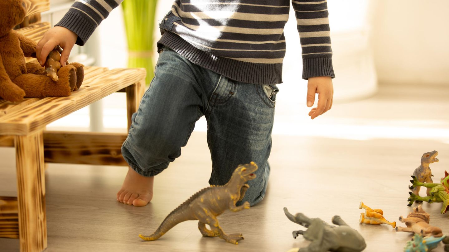 Zwei bis drei Prozent der Kinder im Alter von sieben Jahren machen sich tagsüber in die Hose