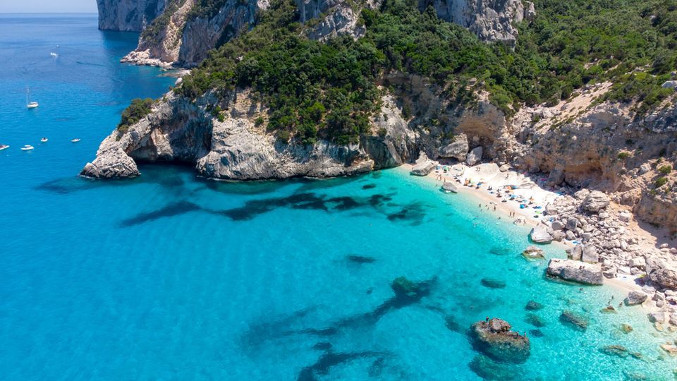 Blick auf das Meer und die Cala Goloritze, Sardinien