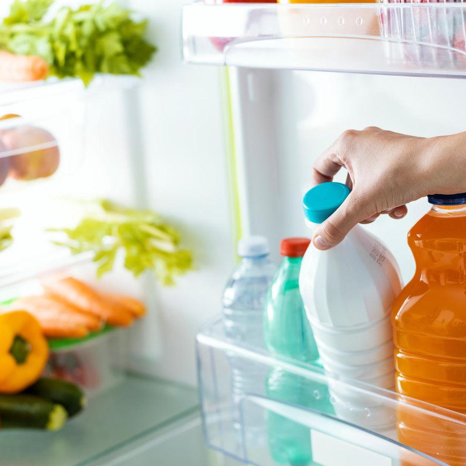 Offener Kühlschrank