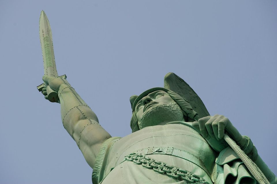 Hermann der Cherusker, Statue