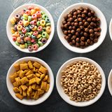 Cerealien in Schüsseln