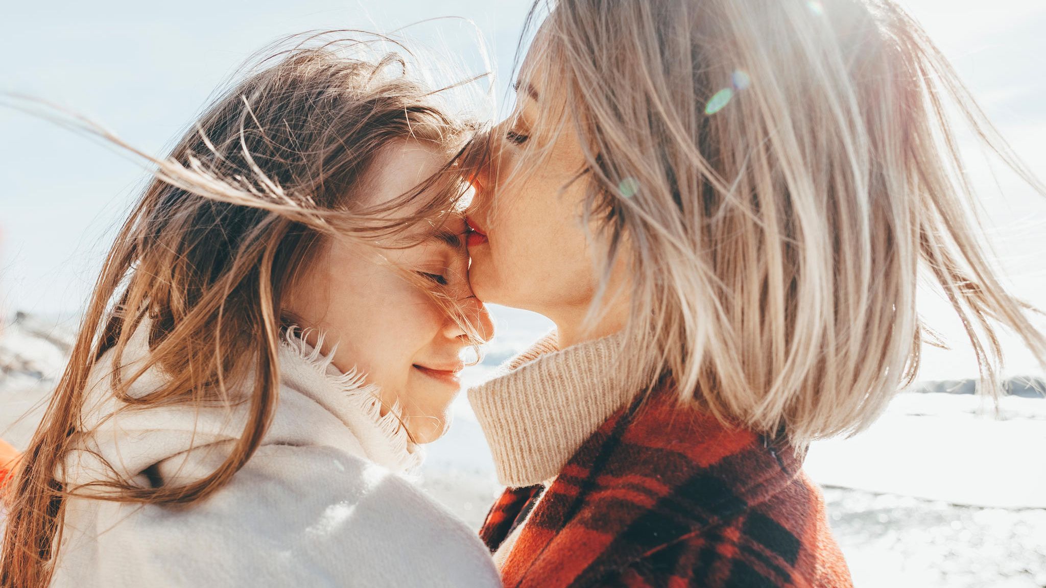 Bindung : Manche Tochter ist ihrer Mutter die beste Freundin, zuweilen auf Kosten der eigenen Selbstentfaltung Manche Tochter ist ihrer Mutter die beste Freundin, zuweilen auf Kosten der eigenen Selbstentfaltung