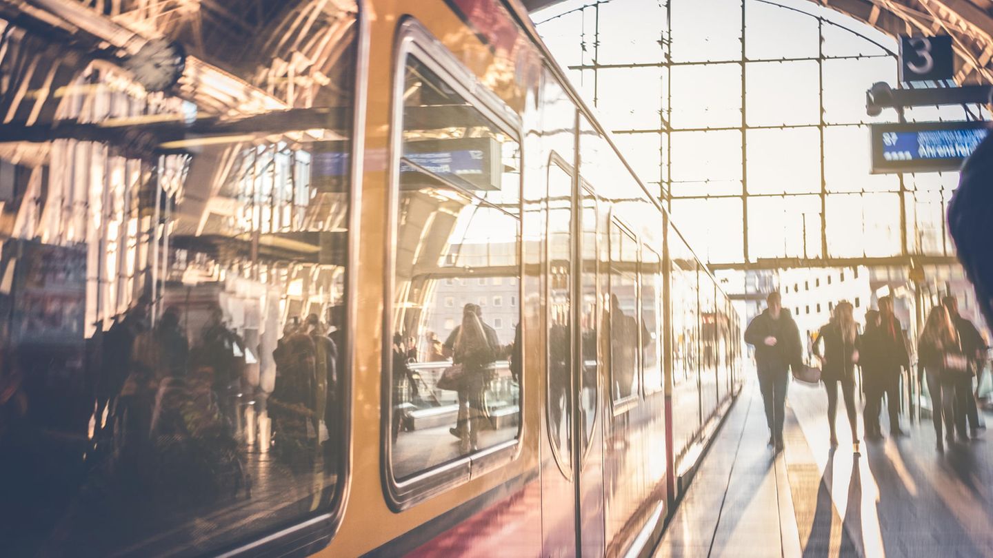 Spiegelung in der Berliner S-Bahn