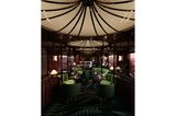 Luxus-Bar im Art Deco-Stil im neuen Orient Express