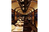Der Speisewagen im neuen Orient Express
