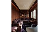 Eine Lounge im Orient Express "La Dolce Vita"
