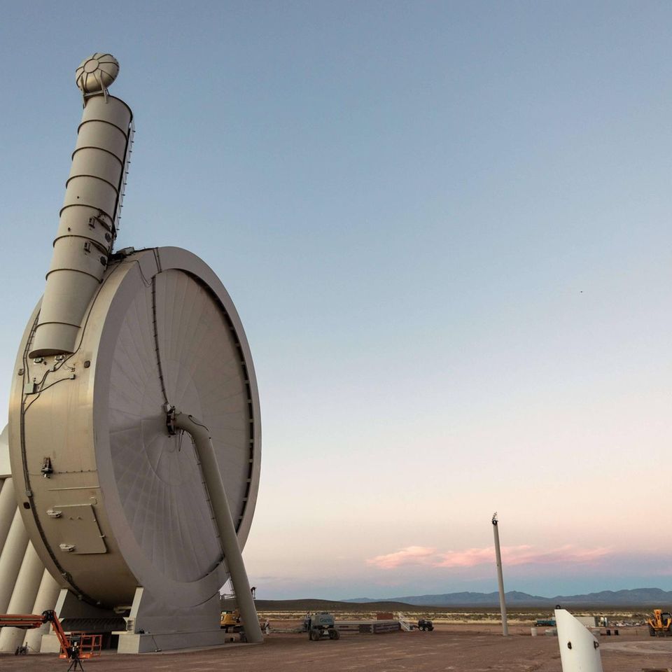 Eine Wäschetrommel oder eher eine Trillerpfeife?  Mit dem "Suborbital Accelerator" testet die US-Firma Spinlaunch einen schleuderbasierten Raketenstart.