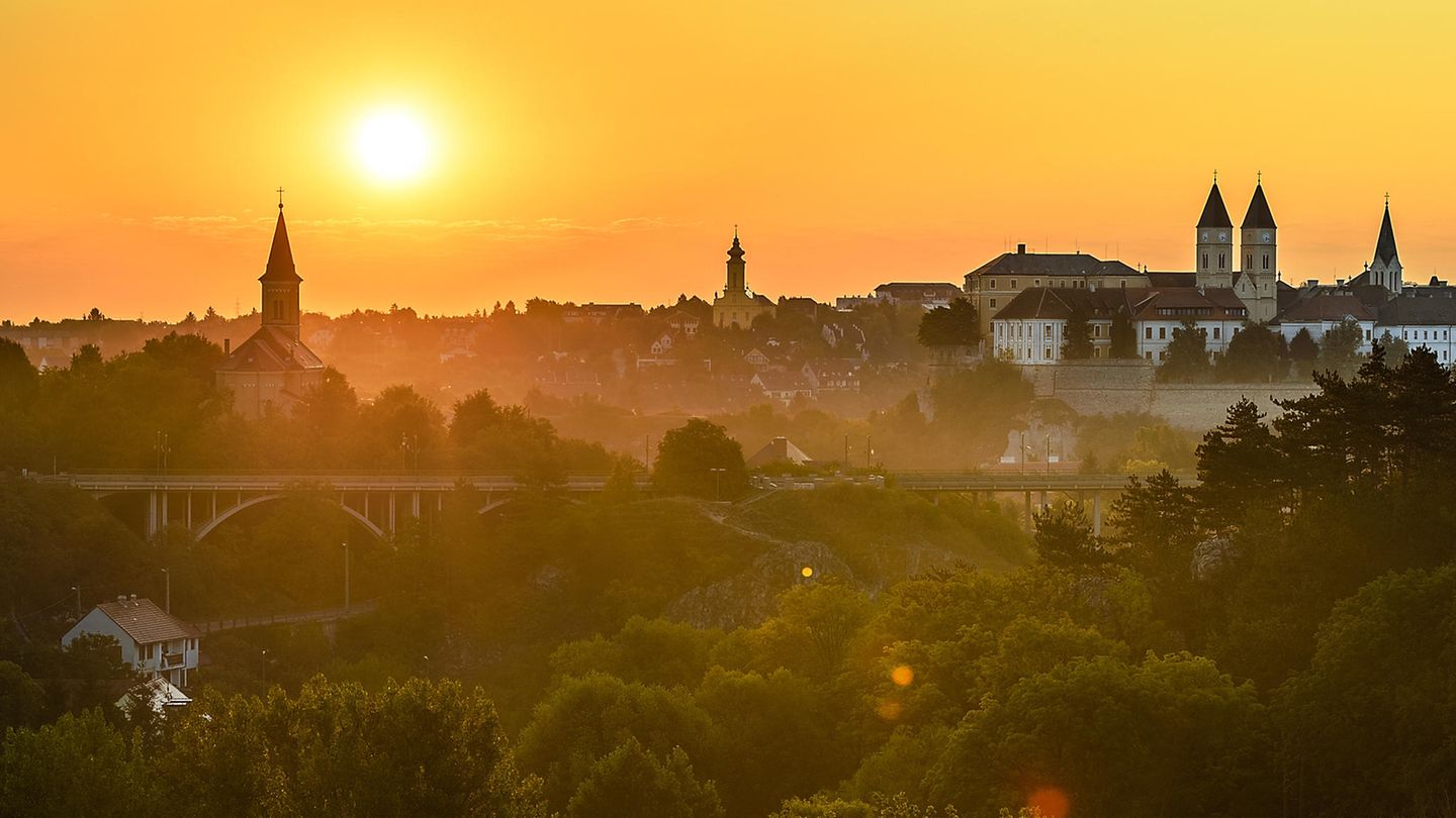 Veszprem bei Sonnenuntergang